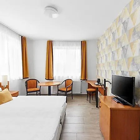 Lorelei Adults Only 4*