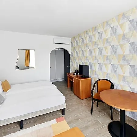 Alojamento de Acomodação e Pequeno-almoço Lorelei Adults Only Gyenesdiás